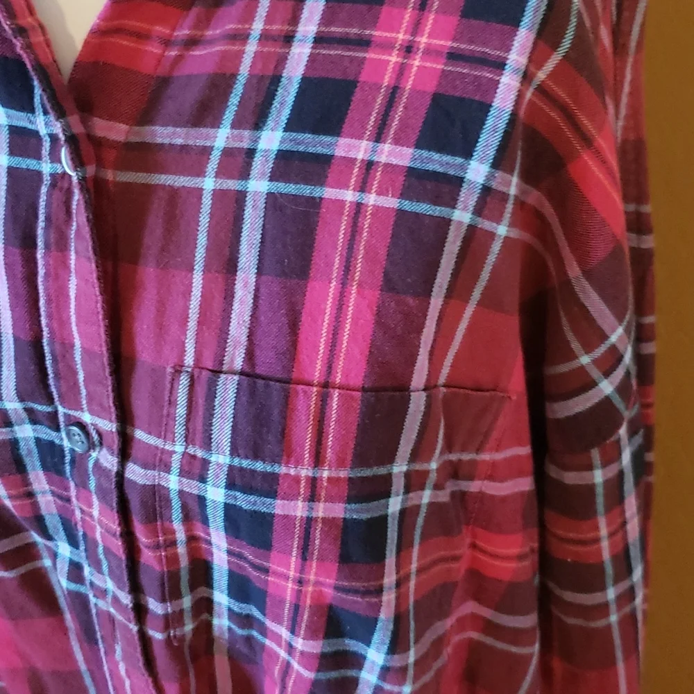 Old Navy Plaid Flannel Boyfriend Shirt (0406) 💥 - Picture 2 of 6